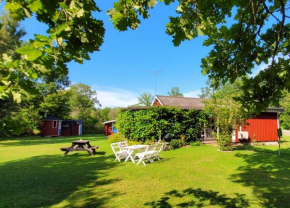 Fridfullt läge mitt på Öland, Färjestaden